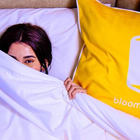 Bloom Hotel - Gachibowli Hyderabad Bagian luar foto